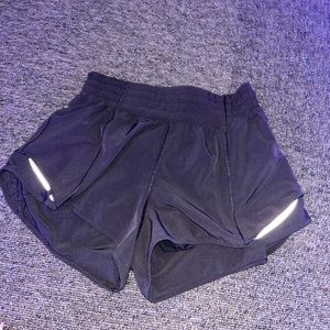 BLACK LULU SHORTS